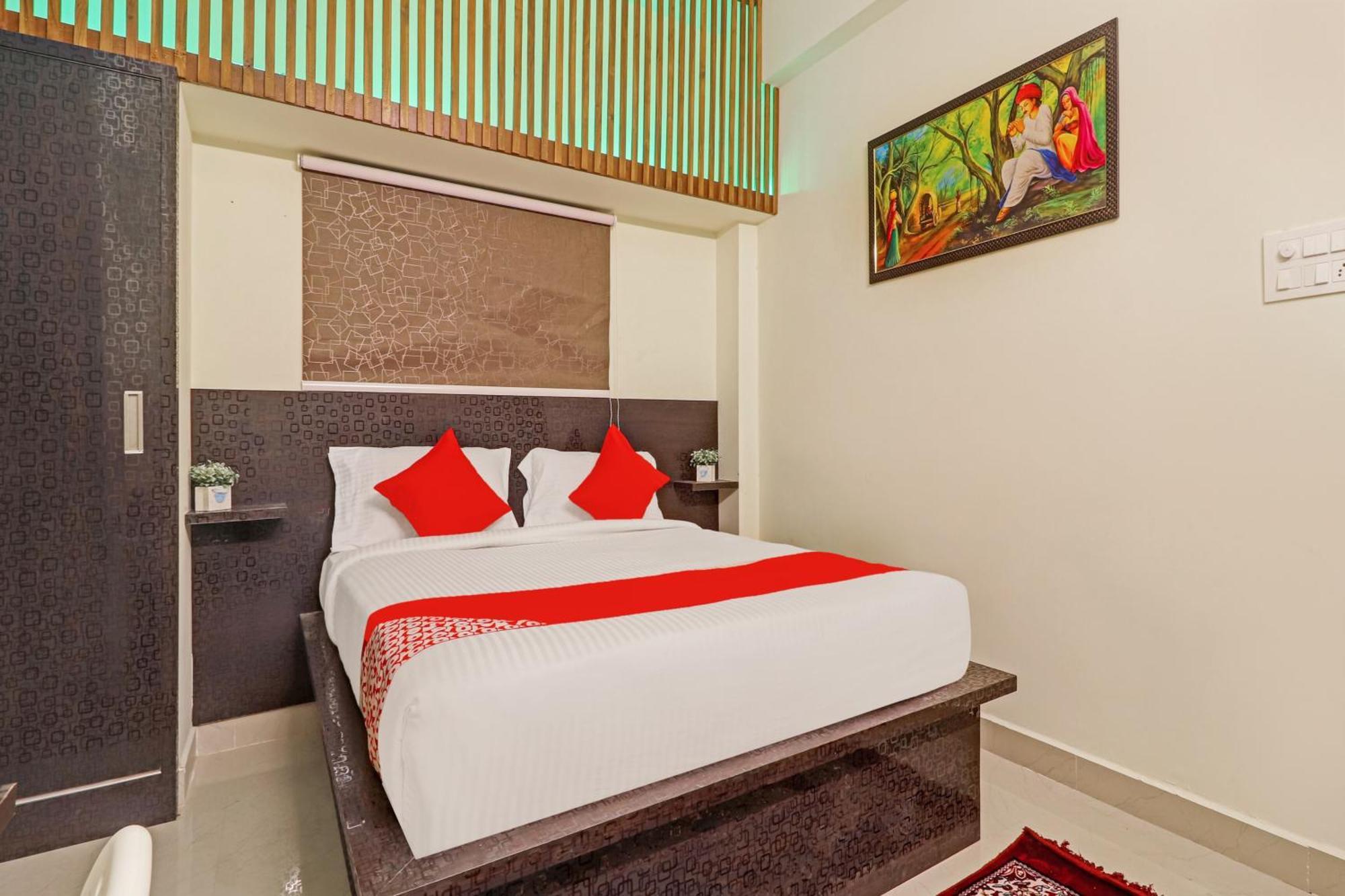 Super Hotel O Dsr Inn Near Nexus Hyderabad Exterior photo